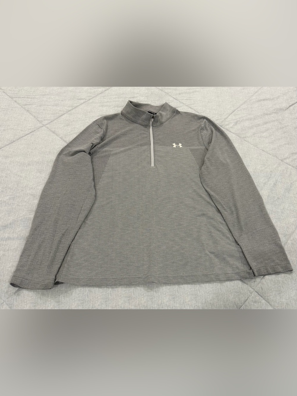 Under Armour Men’s Gray Quarter-Zip Long Sleeve Performance Top